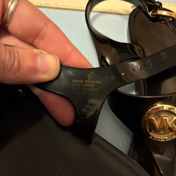 Michael Kors Black Sandals with Gold Emblem - Picture 4 of 9